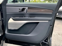 Cadillac VISTIQ Sport AWD 4dr 2026