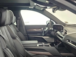 Cadillac VISTIQ Sport AWD 4dr 2026