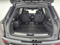 Cadillac VISTIQ Sport AWD 4dr 2026