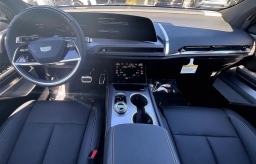 Cadillac VISTIQ Sport AWD 4dr 2026