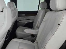 Cadillac VISTIQ Sport AWD 4dr 2026