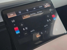 Cadillac VISTIQ Sport AWD 4dr 2026