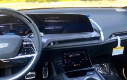 Cadillac VISTIQ Sport AWD 4dr 2026