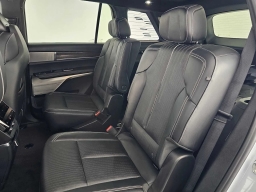 Cadillac VISTIQ Sport AWD 4dr 2026