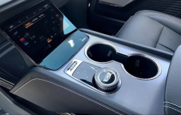 Cadillac VISTIQ Sport AWD 4dr 2026