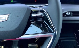 Cadillac VISTIQ Sport AWD 4dr 2026