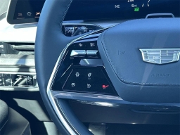 Cadillac VISTIQ Platinum AWD 4dr 2026