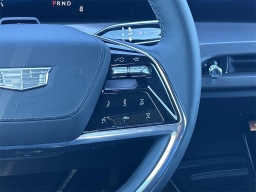 Cadillac VISTIQ Platinum AWD 4dr 2026