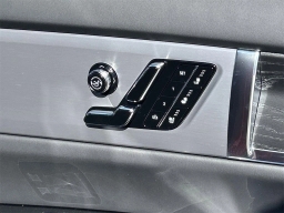 Cadillac VISTIQ Platinum AWD 4dr 2026