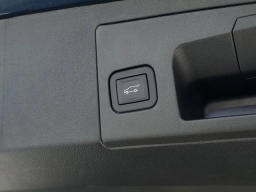 Cadillac XT5 FWD Luxury 4dr 2025