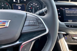 Cadillac XT5 FWD Premium Luxury 4dr 2026