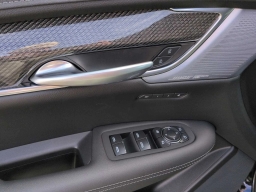 Cadillac XT5 AWD Sport 4dr 2026