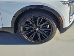 Cadillac LYRIQ Luxury 4dr 2026