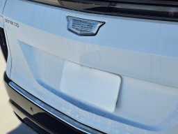 Cadillac LYRIQ Luxury 4dr 2026