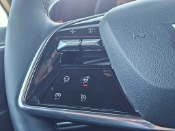 Cadillac LYRIQ Luxury 4dr 2026