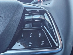 Cadillac LYRIQ Luxury 4dr 2026