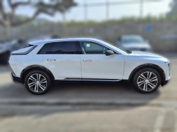 Cadillac LYRIQ Luxury 4dr 2026