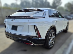 Cadillac LYRIQ Luxury 4dr 2026