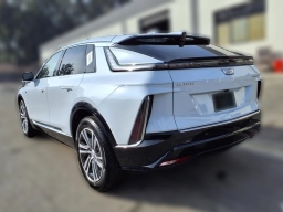 Cadillac LYRIQ Luxury 4dr 2026