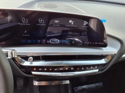 Cadillac LYRIQ Luxury 4dr 2026