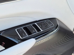 Cadillac LYRIQ Luxury 4dr 2026