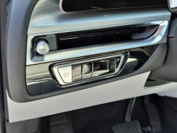 Cadillac LYRIQ Luxury 4dr 2026