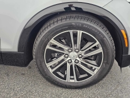 Cadillac LYRIQ Luxury 4dr 2026