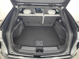 Cadillac LYRIQ Luxury 4dr 2026