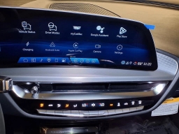 Cadillac LYRIQ Luxury 4dr 2026