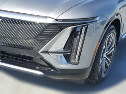 Cadillac LYRIQ Luxury 4dr 2026