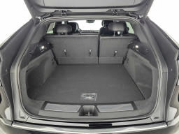 Cadillac LYRIQ Luxury 4dr 2026