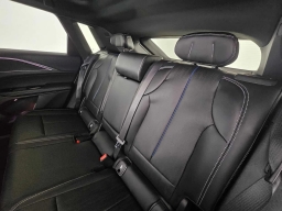 Cadillac LYRIQ Luxury 4dr 2026