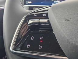 Cadillac LYRIQ Luxury 4dr 2026