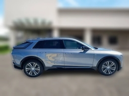 Cadillac LYRIQ Luxury 4dr 2025