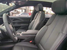 Cadillac LYRIQ 4dr Luxury w/1SC 2025