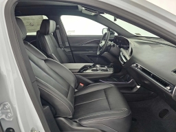 Cadillac LYRIQ Luxury 4dr 2026