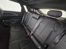 Cadillac LYRIQ Luxury 4dr 2026