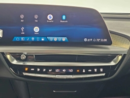 Cadillac LYRIQ Luxury 4dr 2026