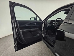 Cadillac LYRIQ Luxury 4dr 2026