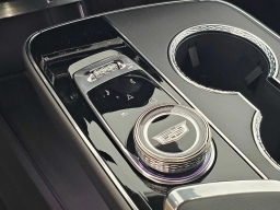 Cadillac LYRIQ Luxury 4dr 2026