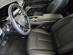 Cadillac LYRIQ Luxury 4dr 2025