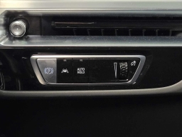 Cadillac LYRIQ Luxury 4dr 2025