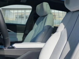 Cadillac LYRIQ Premium Luxury 4dr 2026