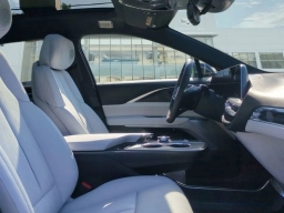 Cadillac LYRIQ Premium Luxury 4dr 2026