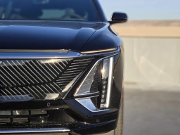 Cadillac LYRIQ Premium Luxury 4dr 2026