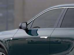 Cadillac LYRIQ Premium Luxury 4dr 2026