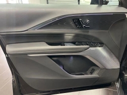 Cadillac LYRIQ Signature Luxury 4dr 2026