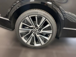 Cadillac LYRIQ Signature Luxury 4dr 2026