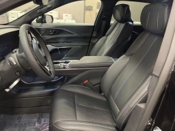 Cadillac LYRIQ Signature Luxury 4dr 2026