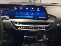 Cadillac LYRIQ Signature Luxury 4dr 2026